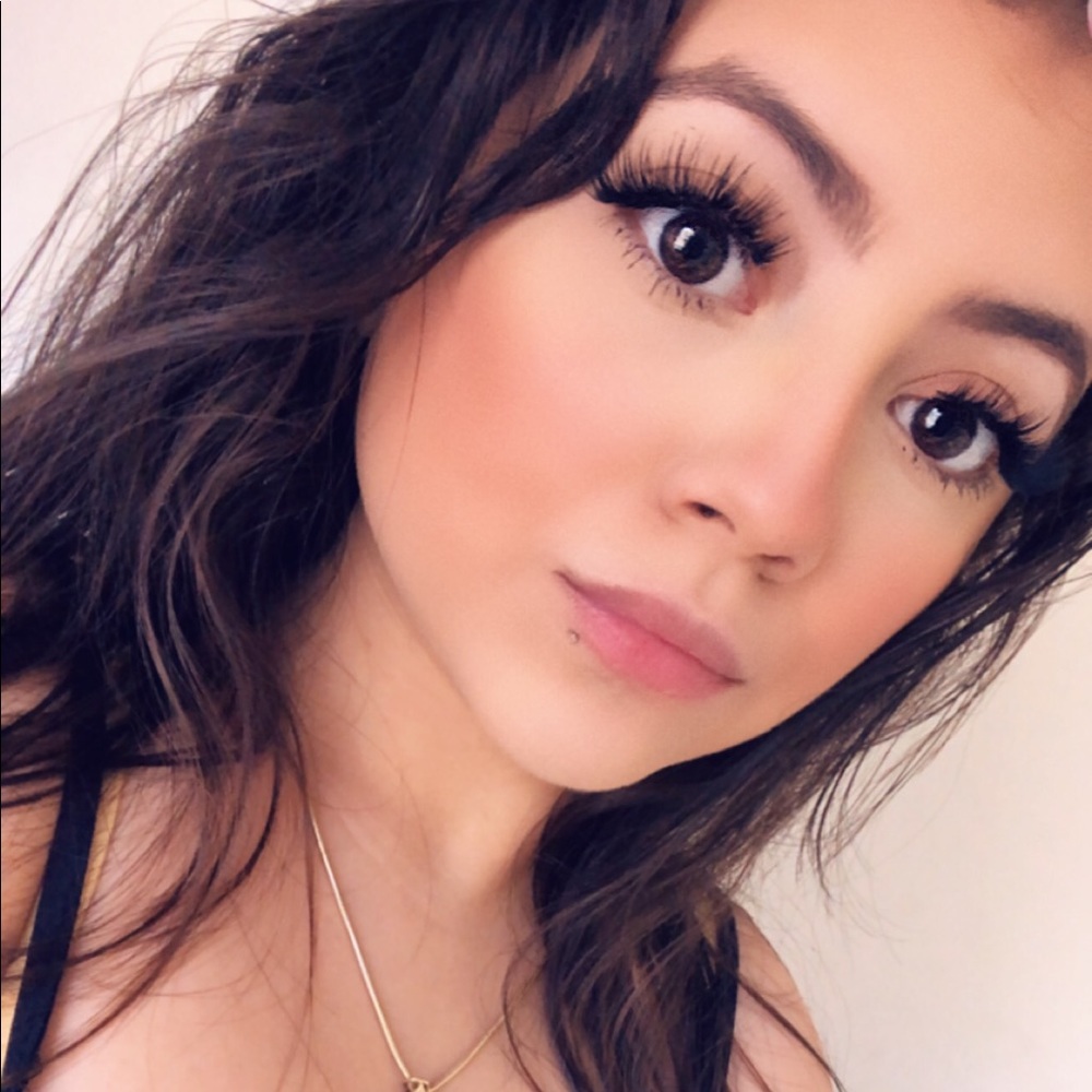 Meet your Posher, Alysia